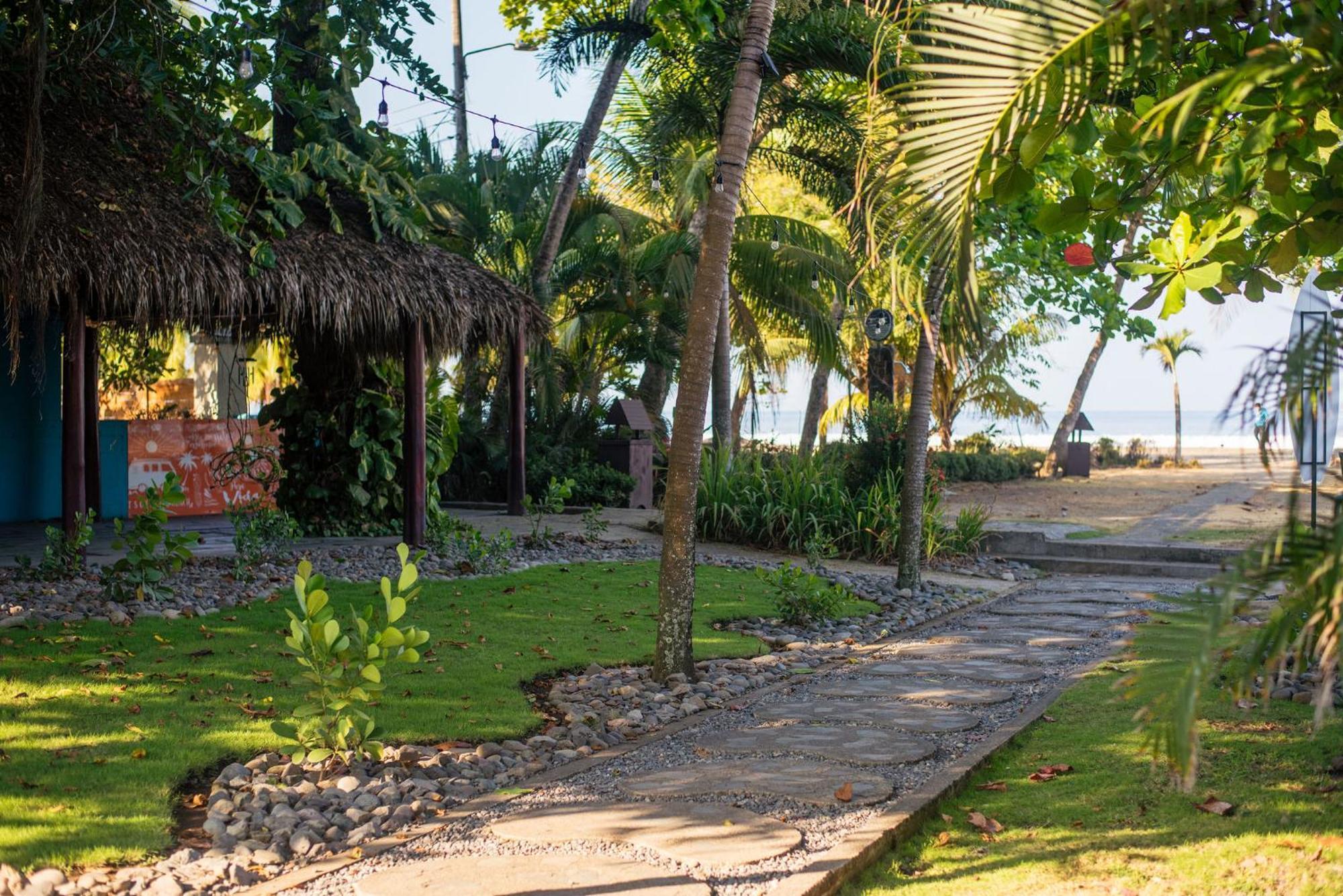 Beach Break Resort & Cr Surf Camp ハコ エクステリア 写真