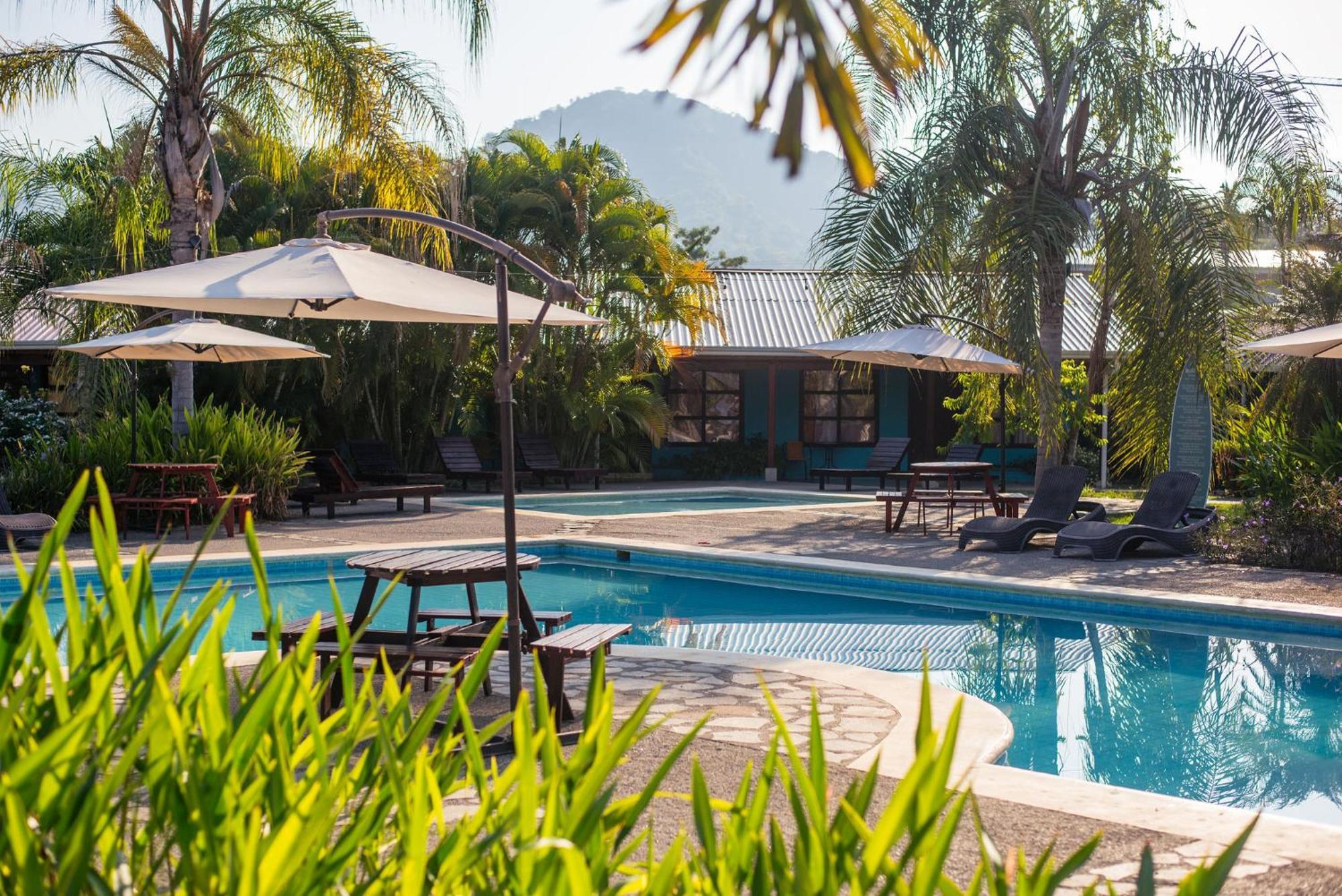 Beach Break Resort & Cr Surf Camp ハコ エクステリア 写真