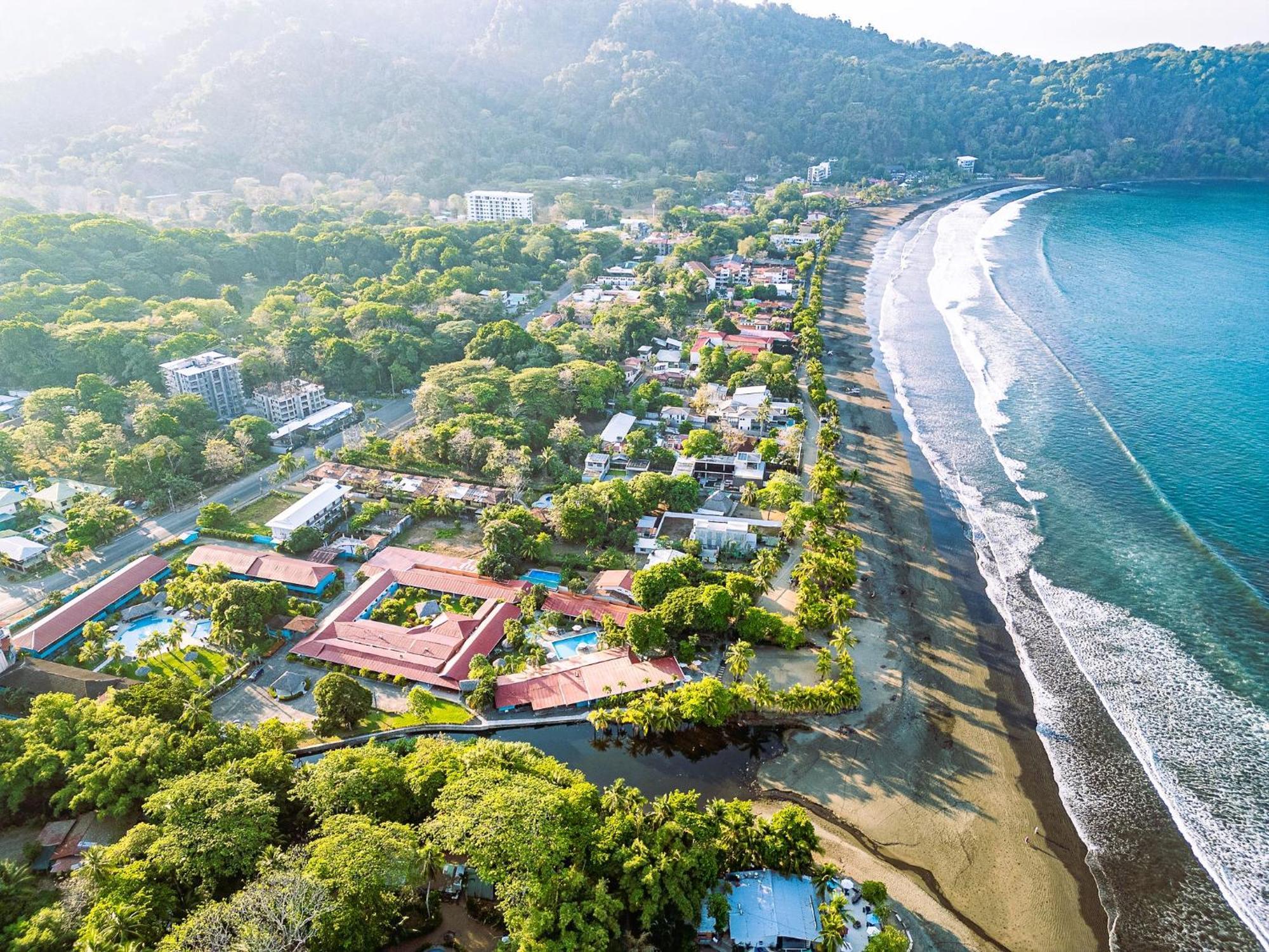 Beach Break Resort & Cr Surf Camp ハコ エクステリア 写真