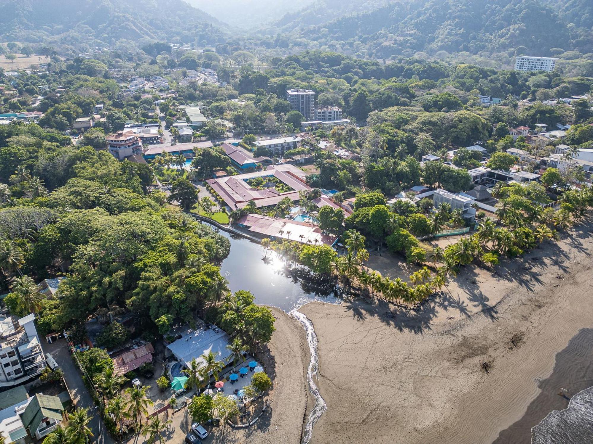 Beach Break Resort & Cr Surf Camp ハコ エクステリア 写真